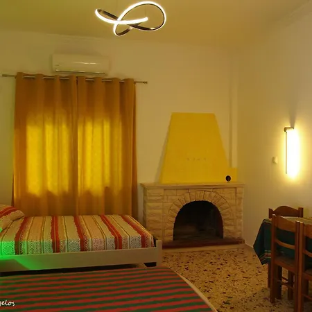 Garden House Escape Appartement Amarynthos