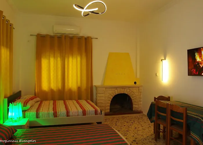 Garden House Escape Apartment Amarynthos