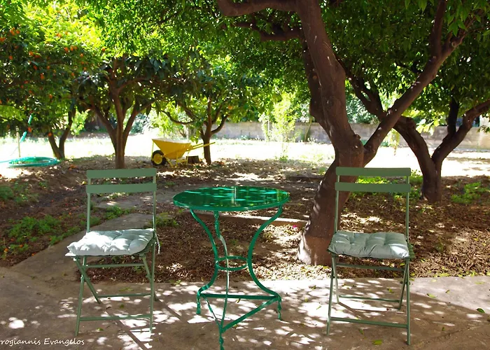 Garden House Escape * Amarynthos