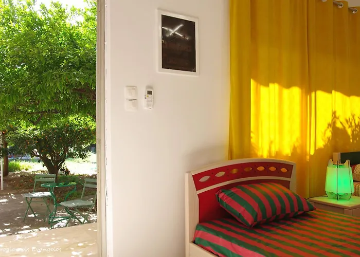 Garden House Escape * Amarynthos